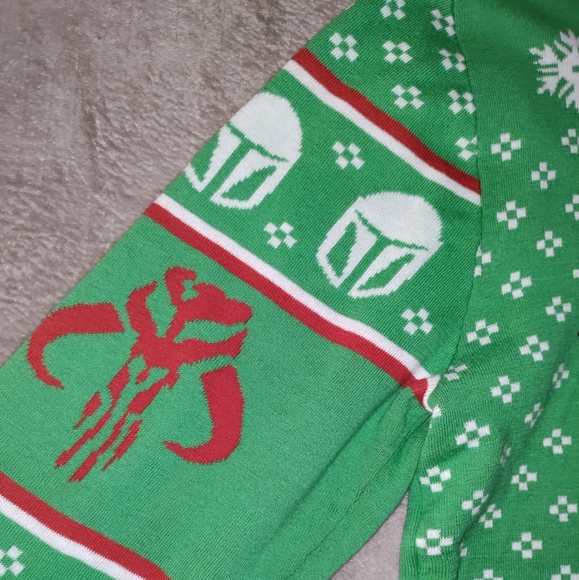 Star Wars | Yoda Mandalorian Red & Green Snowflake Christmas Sweater Size XL - Picture 10 of 14